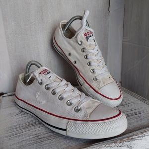 Classic low top converse